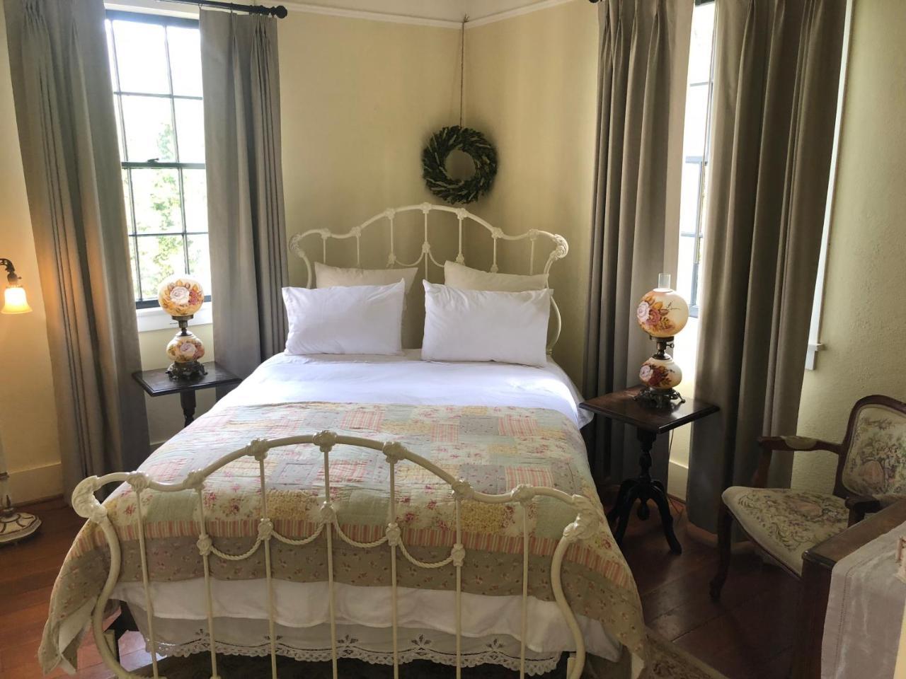 Wolf Creek Inn & Tavern 외부 사진