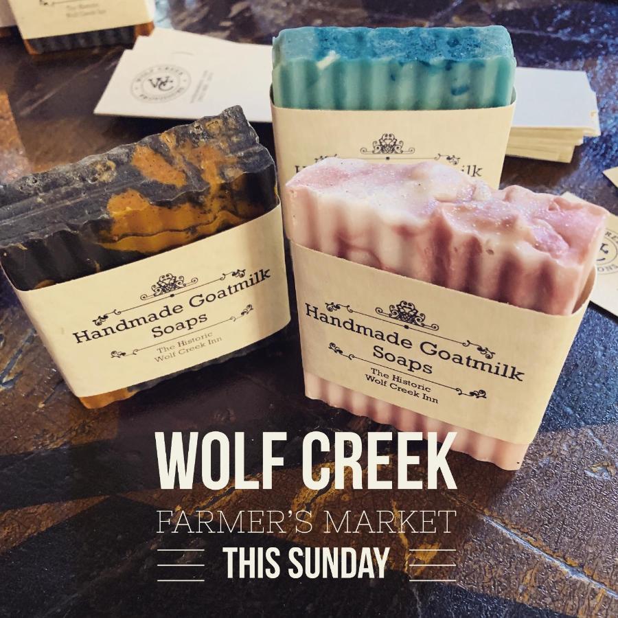 Wolf Creek Inn & Tavern 외부 사진